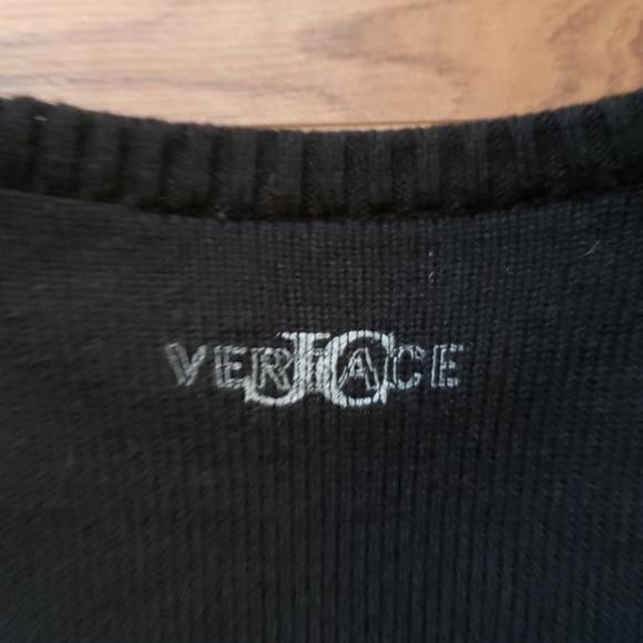 Versace knit sweater (medium) - Picture 7 of 10